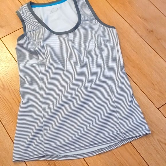 Performance ladies Gray Striped athletic sleeveless knit Top GUC Size XS - Picture 1 of 8